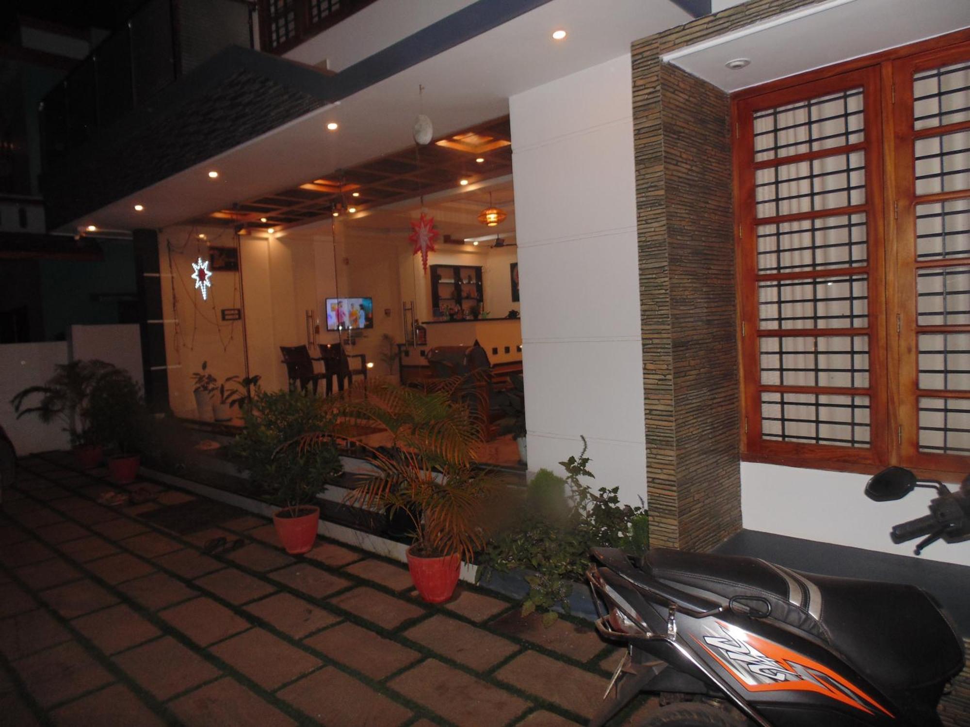 Hotel White House Residency Varkala Exterior foto